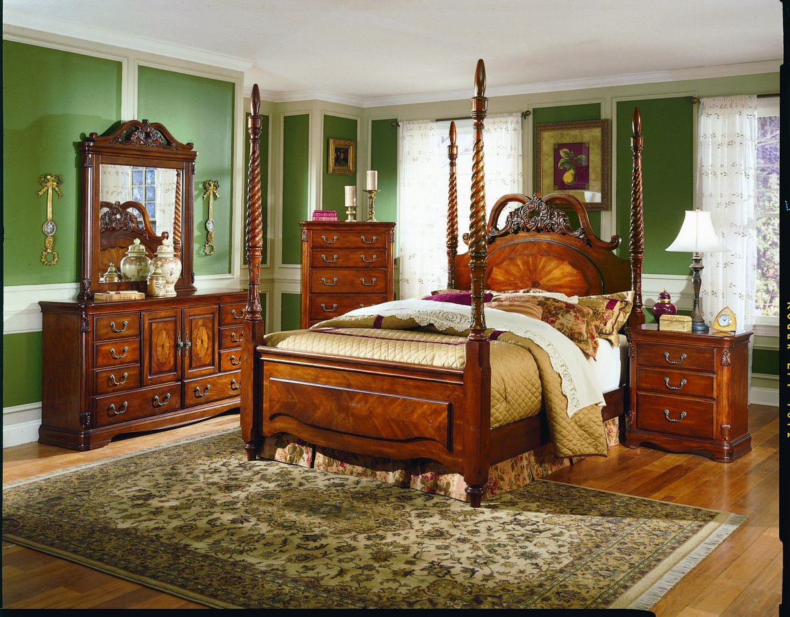 Homelegance Mediterranean Queen Poster Bed