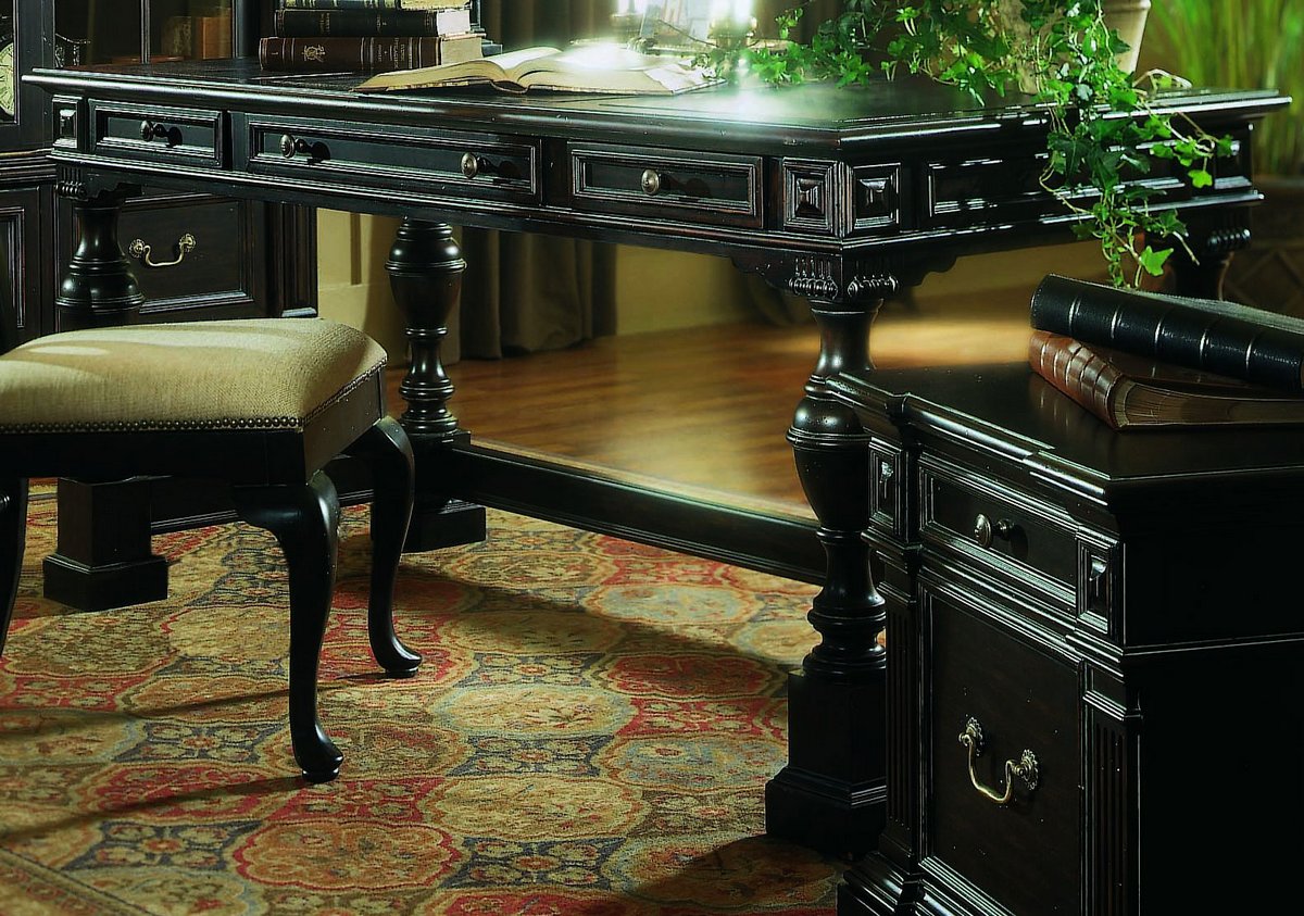 Pulaski Ebony Carlton Manor Desk