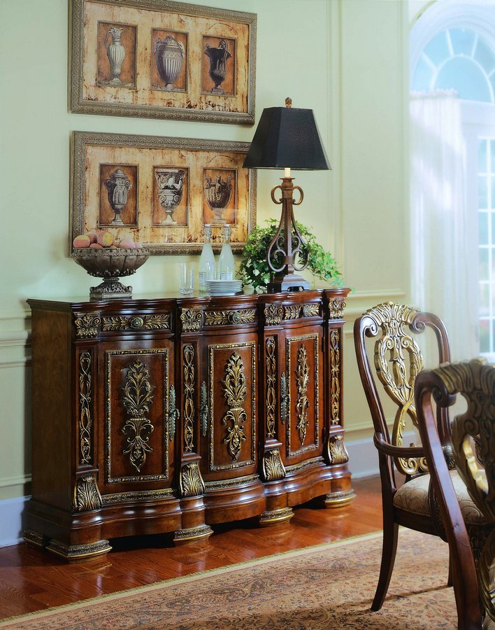 Pulaski Royale Credenza