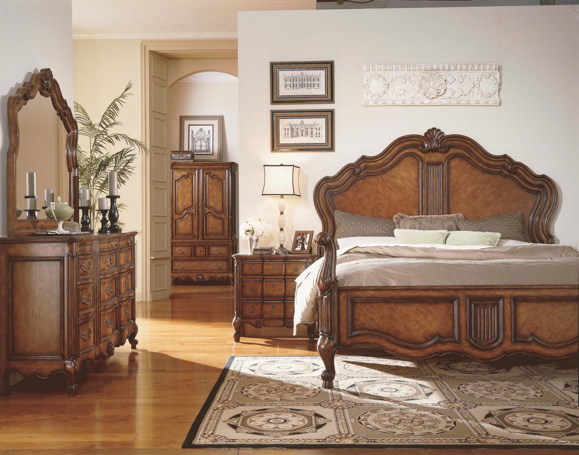 Pulaski Sauvignon Bedroom Collection