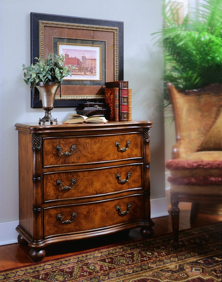 Pulaski Accentrics Accent Chest Pulaski Accentrics Accent Chest