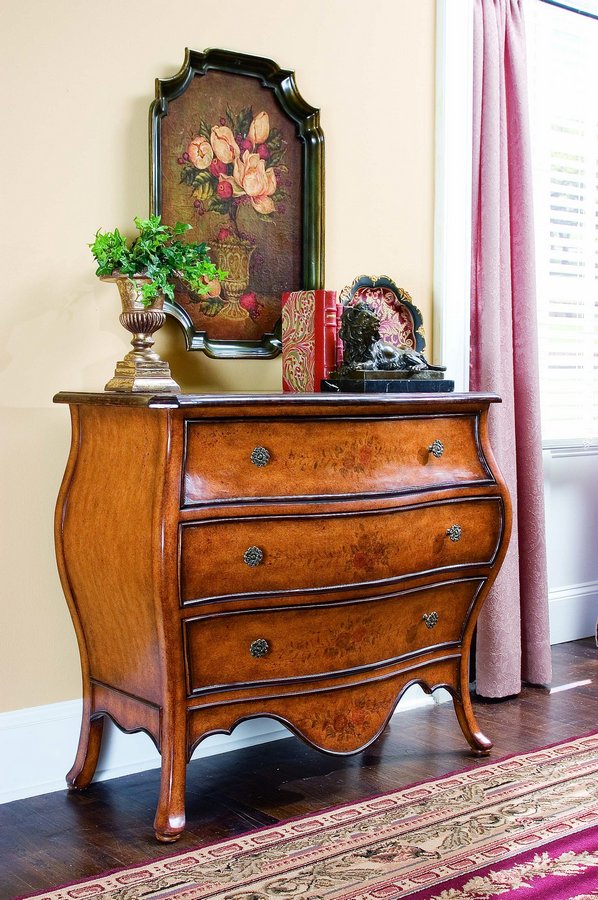 Pulaski Accentrics Bombe Chest Pulaski Accentrics Bombe Chest