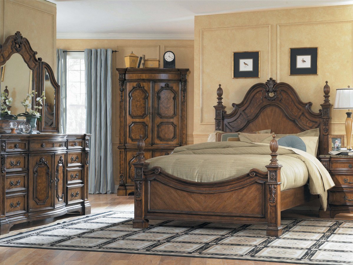 Pulaski Terracina Sienna Poster Bed