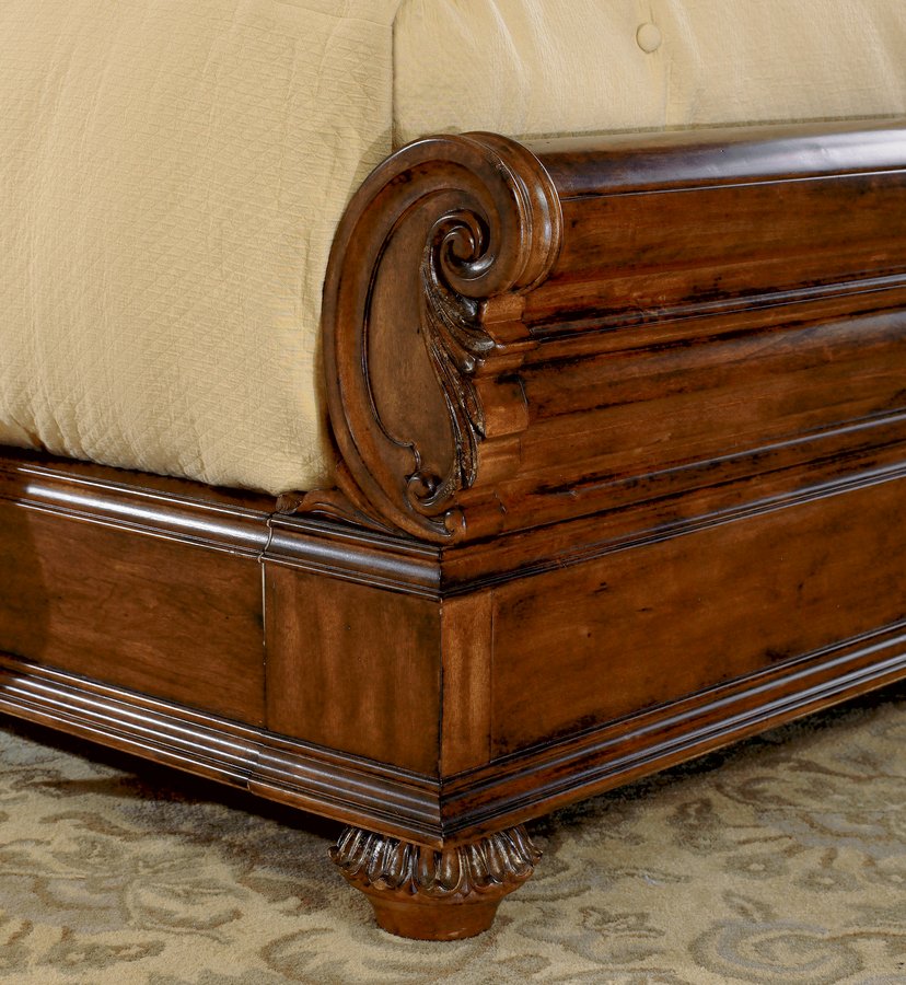 Pulaski Dorchester Sleigh Bed