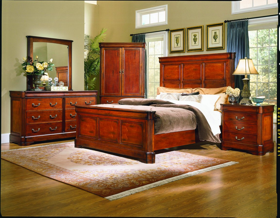 Homelegance Louis XIII Bedroom Collection