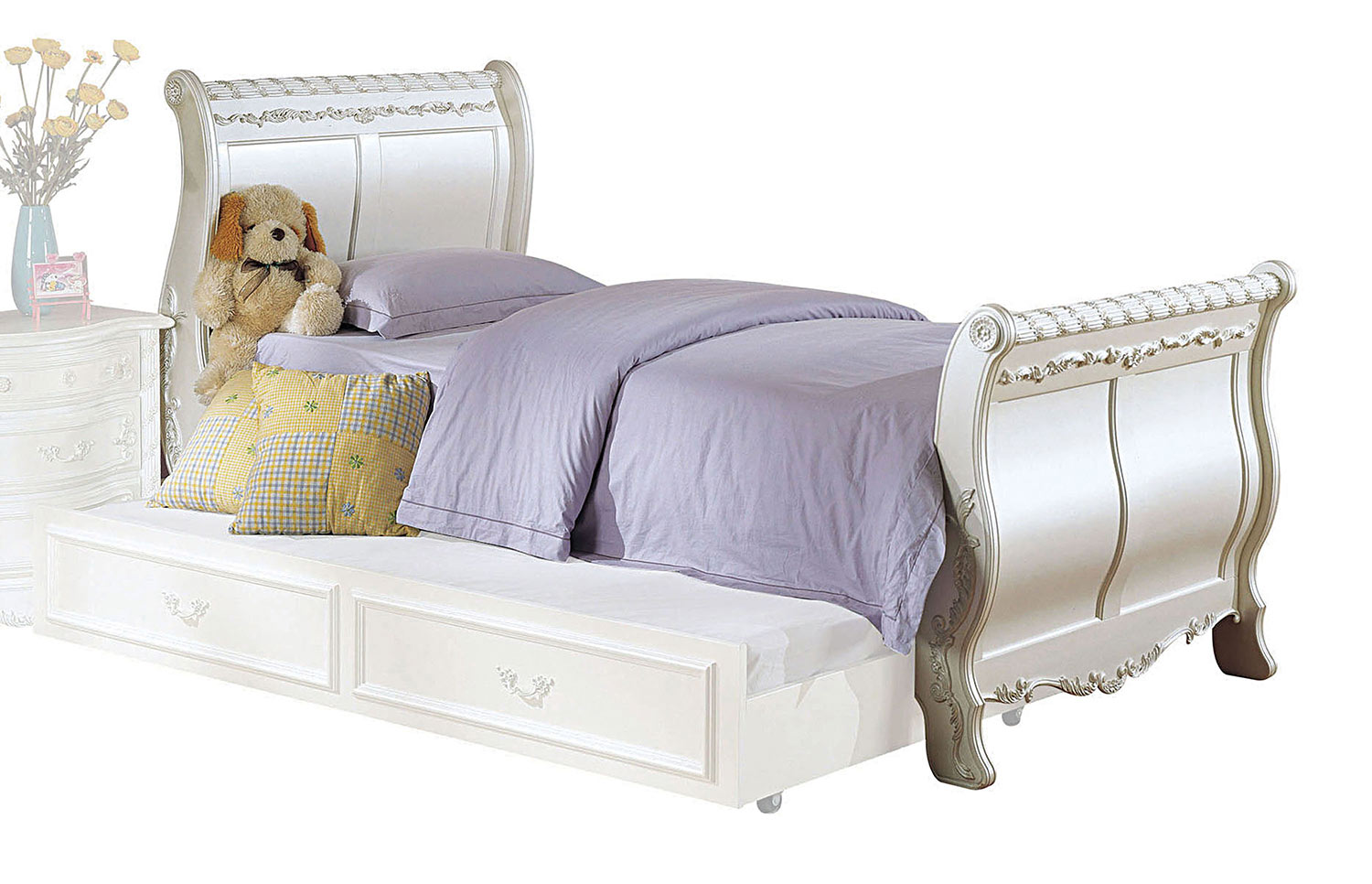 Acme Pearl Bed (Sleigh) - Pearl White/Gold Brush Accent