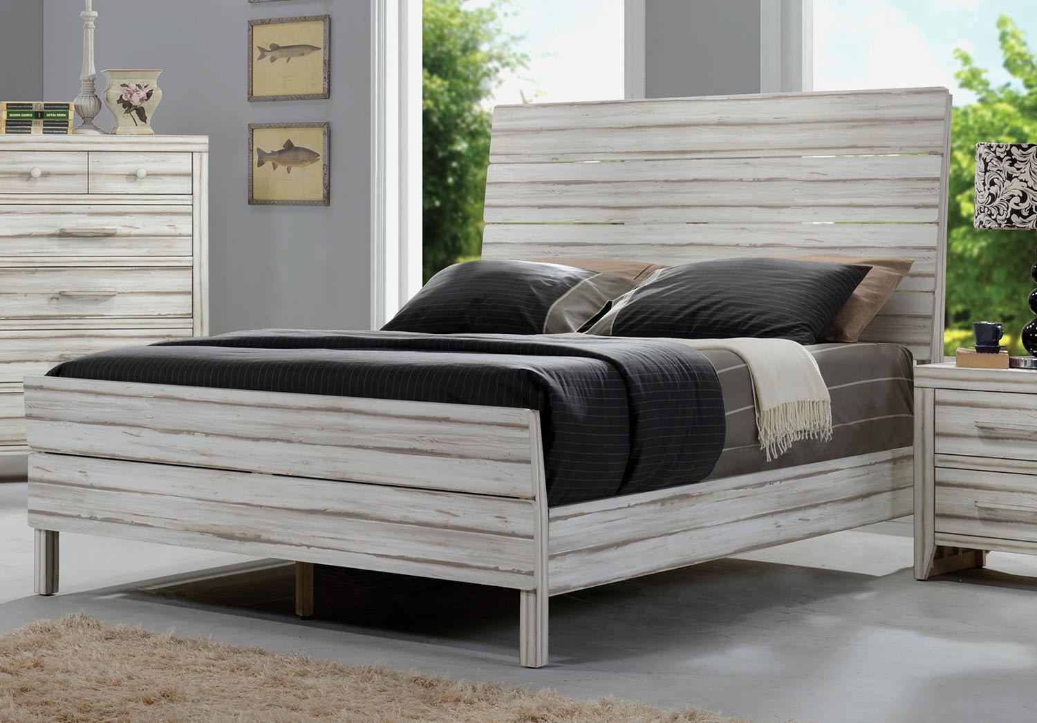 Acme Shayla Bed (Wooden HB) - Antique White