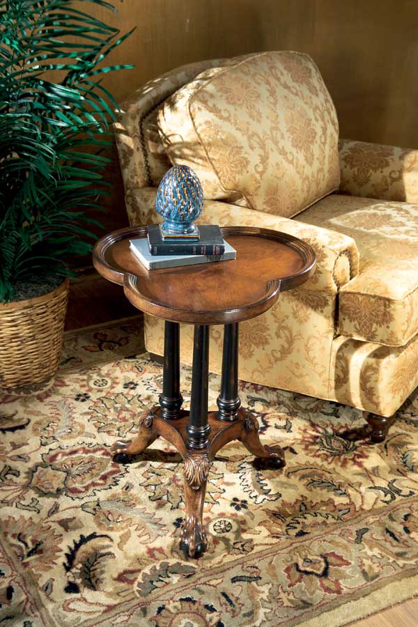 Butler 0357090 Connoisseur's Clover Leaf Pedestal Table
