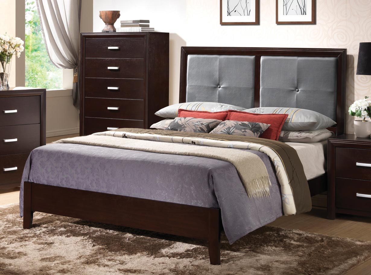 Coaster Andreas Fabric Upholstered Low Profile Bed - Cappuccino