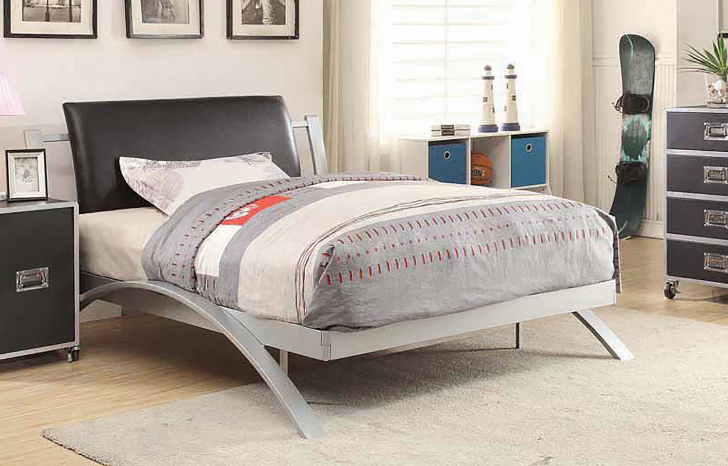 Coaster Leclair Bed - Silver/Black Leatherette