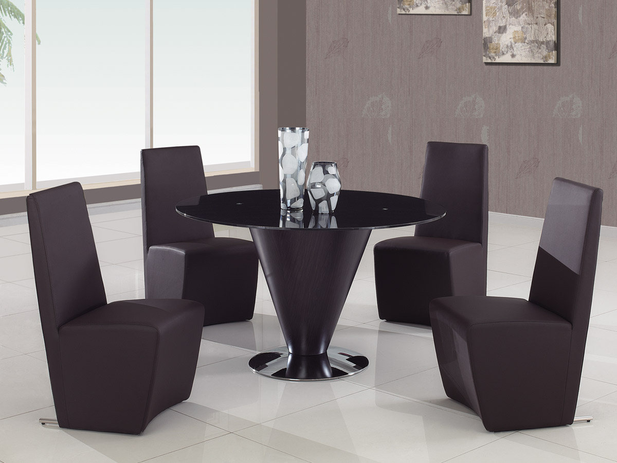 Global Furniture USA 105 Dining Table - Black Glass