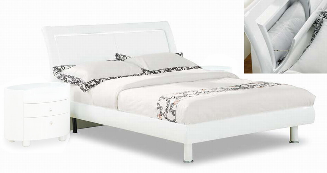 Global Furniture USA Emily Platform Bed - White