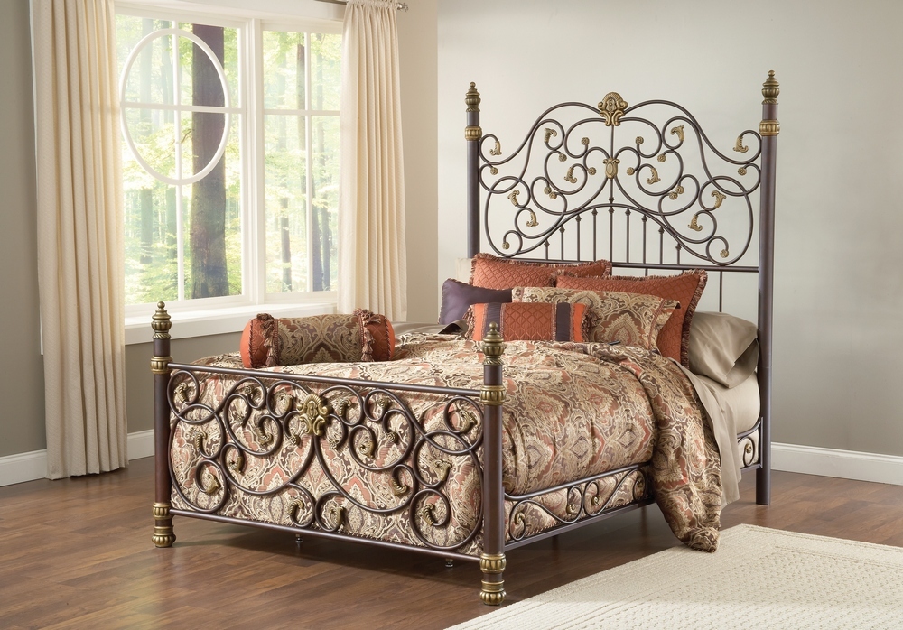 Hillsdale Stanton Bed - Old Brown Highlight