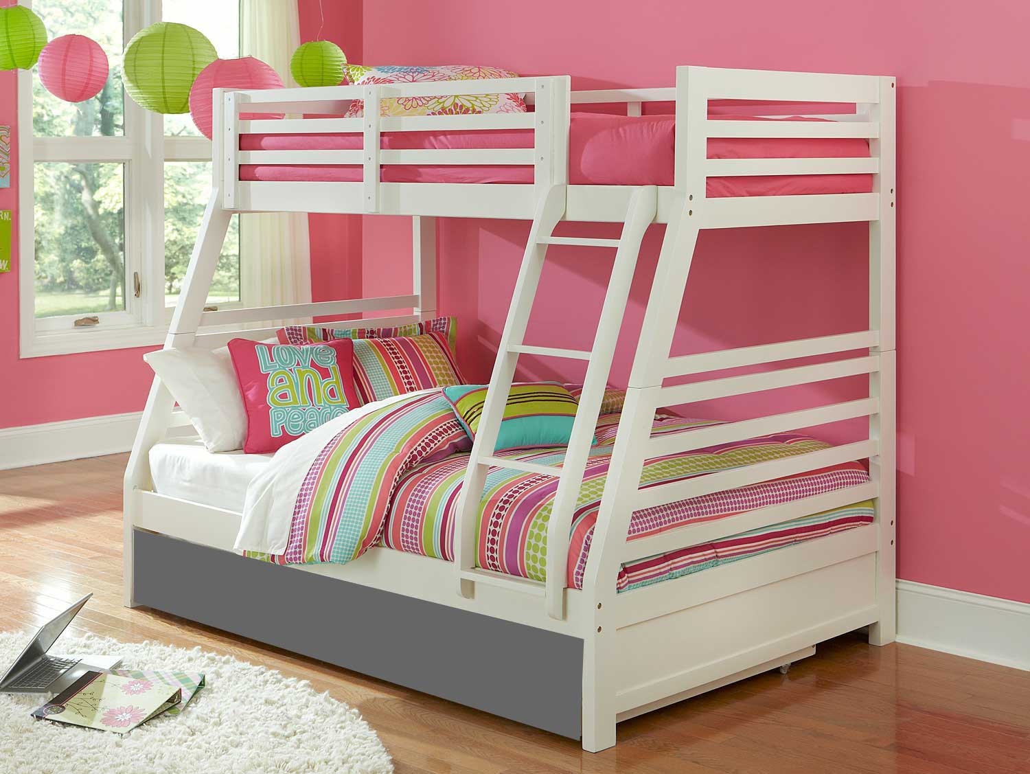 Hillsdale Bailey Twin/Full Bunk Bed - White