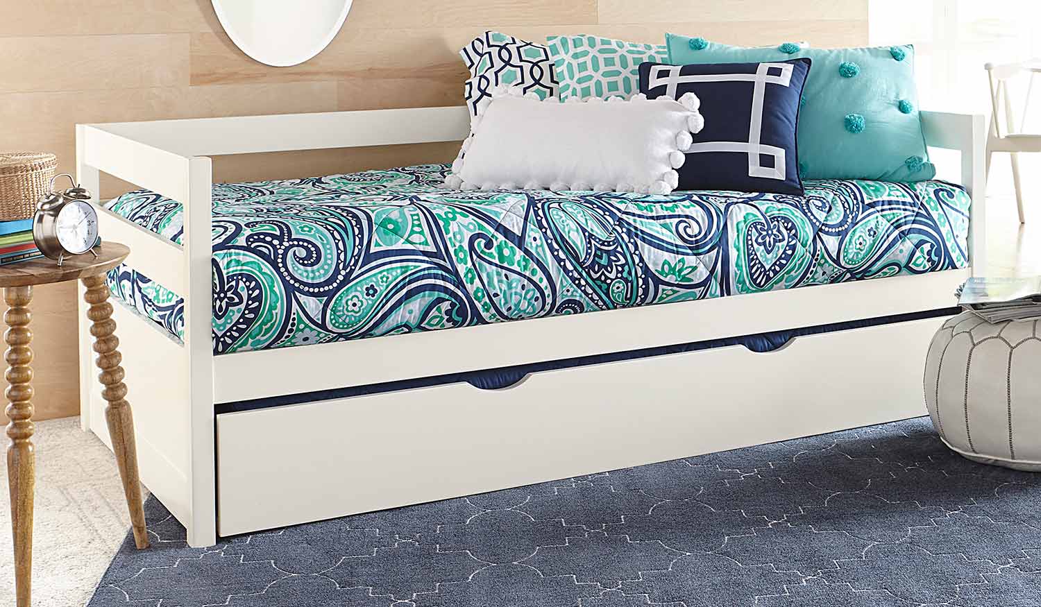 Hillsdale Caspian Daybed With Trundle - White