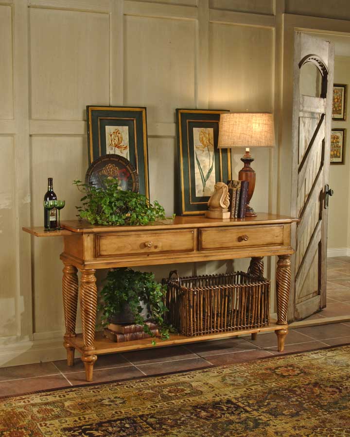 Hillsdale Wilshire Sideboard Table - Antique Pine