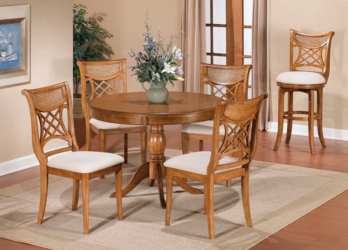 Hillsdale Glenmary Round Dining Collection - Oak