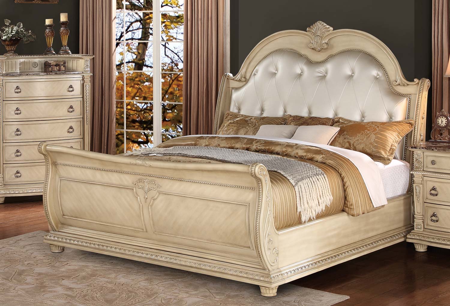 Homelegance Palace II Upholstered Bed - Antique White