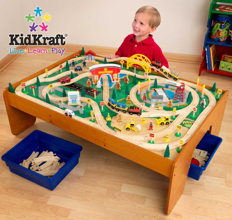 KidKraft Busy Town Train Table And 145 Piece Train Set Kidkraft 17812   KK 17812 BusyTownTrain 