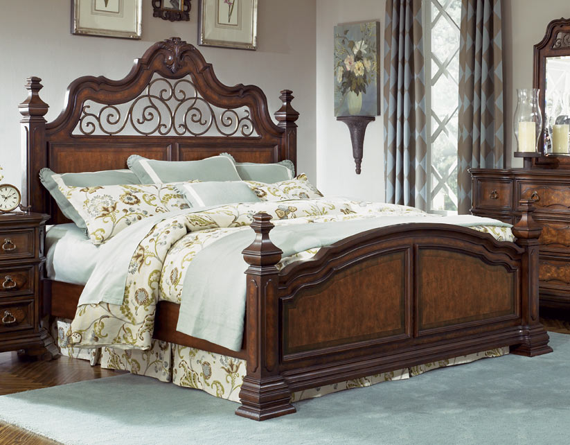 Legacy Classic Royal Tradition Poster Bed
