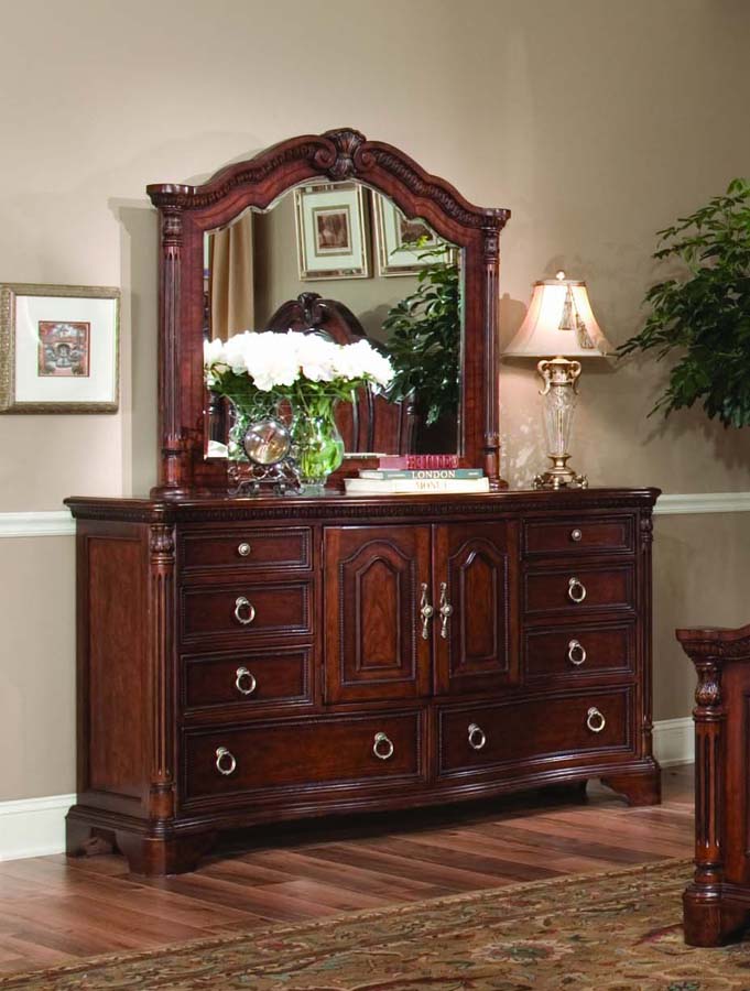 Legacy Classic Foxborough Dresser with Arched Mirror