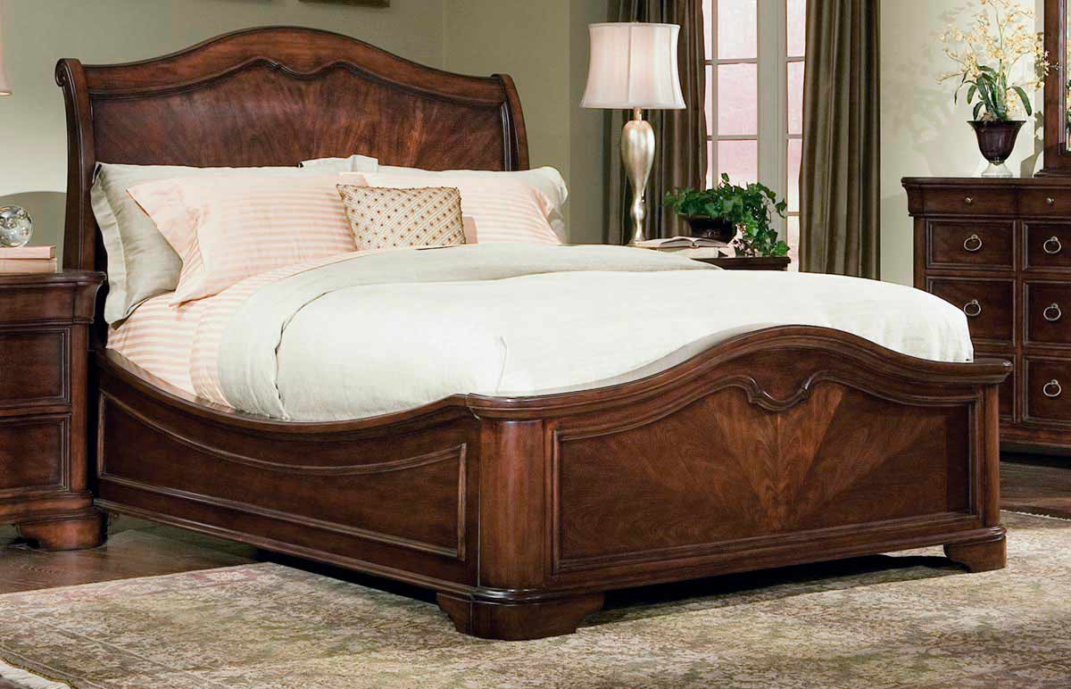 Legacy Classic Heritage Court Arched Platform Bed