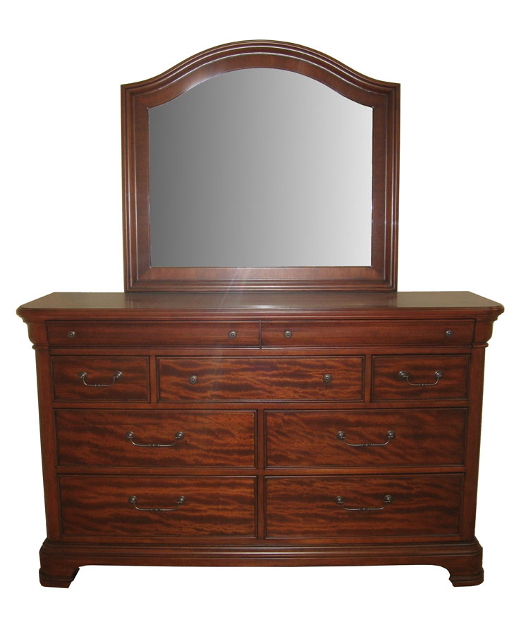 Legacy Classic Evolution Dresser with Mirror