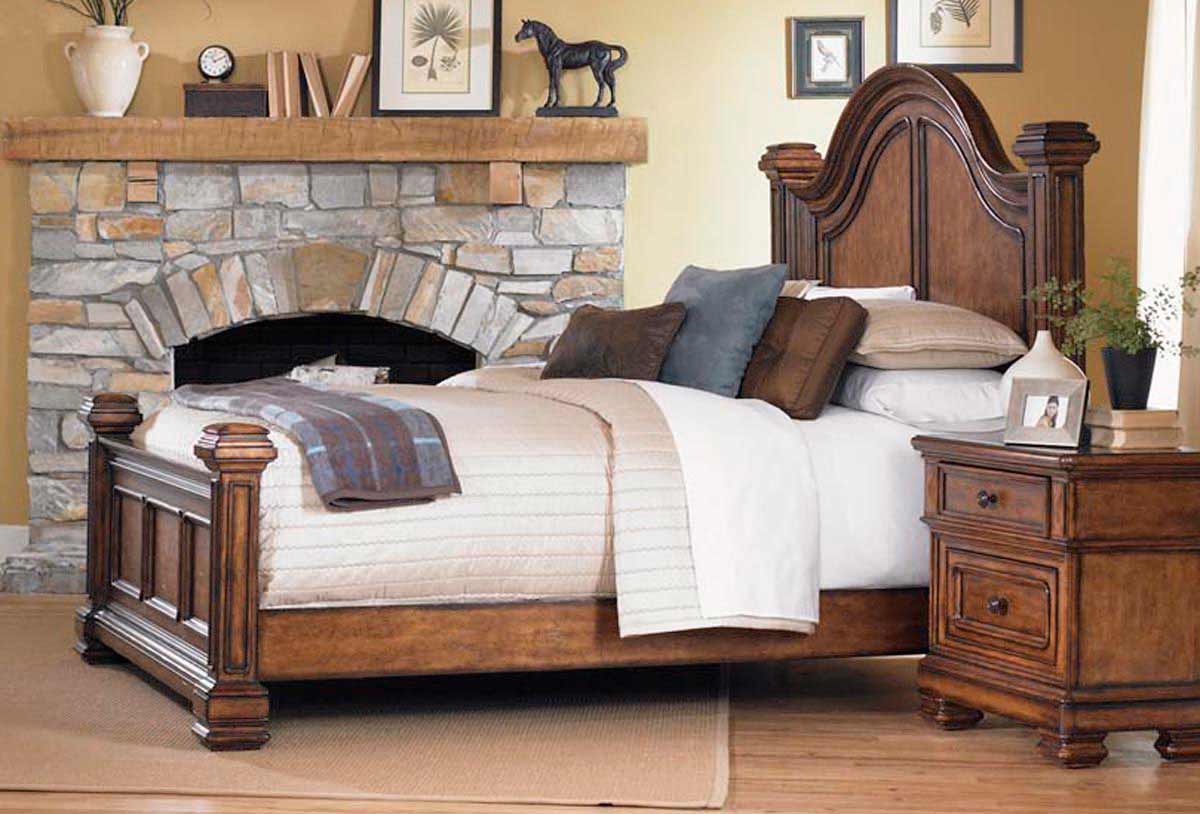 Legacy Classic Larkspur Low Post Bed