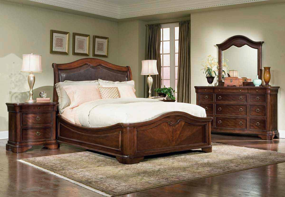 Legacy Classic Heritage Court Leather Platform Bedroom Collection
