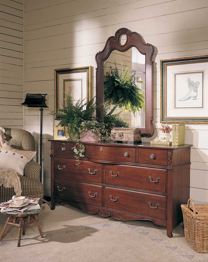 Lea Antique Treasures 7-Drawer Dresser - Large- Furniture