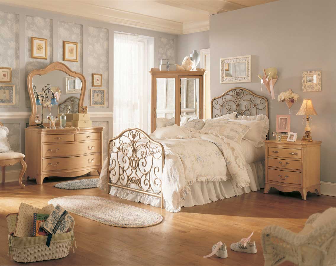 Lea Jessica McClintock Vintage Metal Bed Bedroom Collection- Furniture