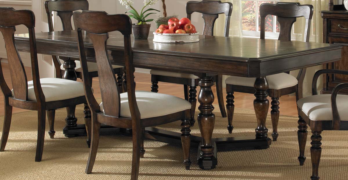 Pulaski Saddle Ridge Dining Table