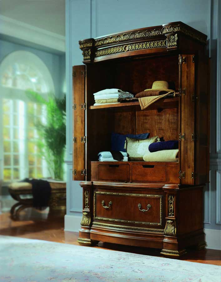 Pulaski Royale Armoire