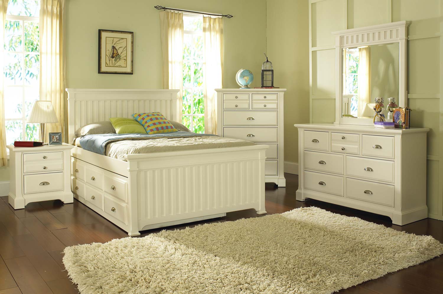 Pulaski Winter Park Bedroom Set