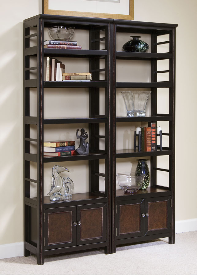 Pulaski Coddington Etagere / Bookcase PF977151 at