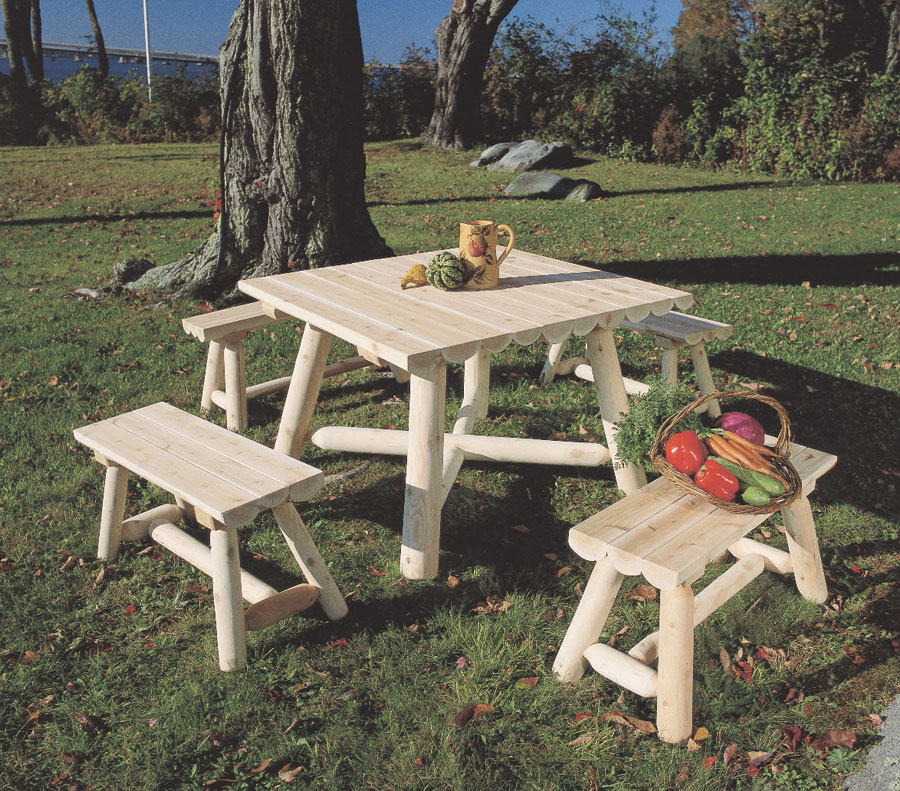 Rustic Cedar Cedar Looks Square Table