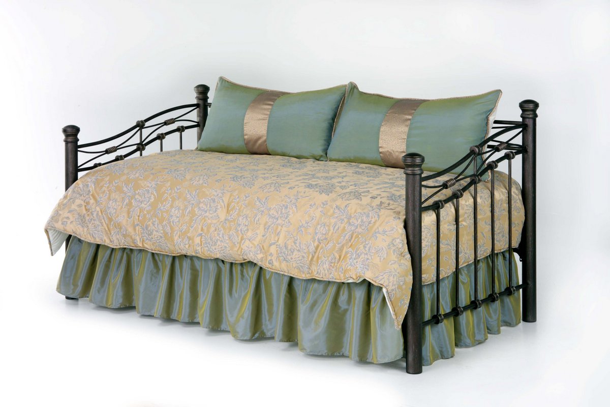 Southern Textiles Roslyn Daybed Bedding