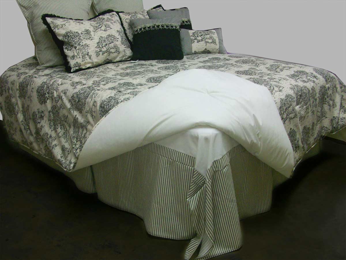 Southern Textiles Jolie Ebony Daybed Bedding