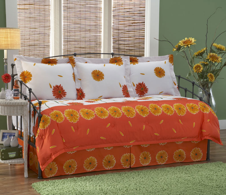 Southern Textiles Margaurite Daybed Bedding