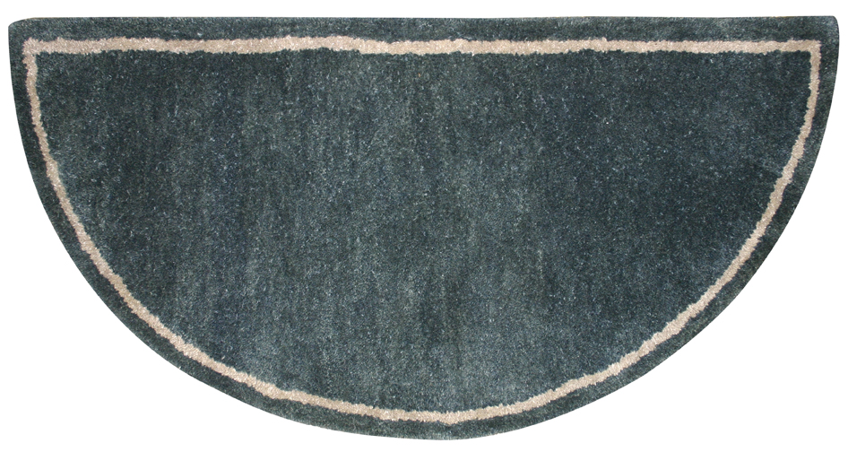 UniFlame Hand-Tufted Wool Hearth Rug - Forest Green - Uniflame