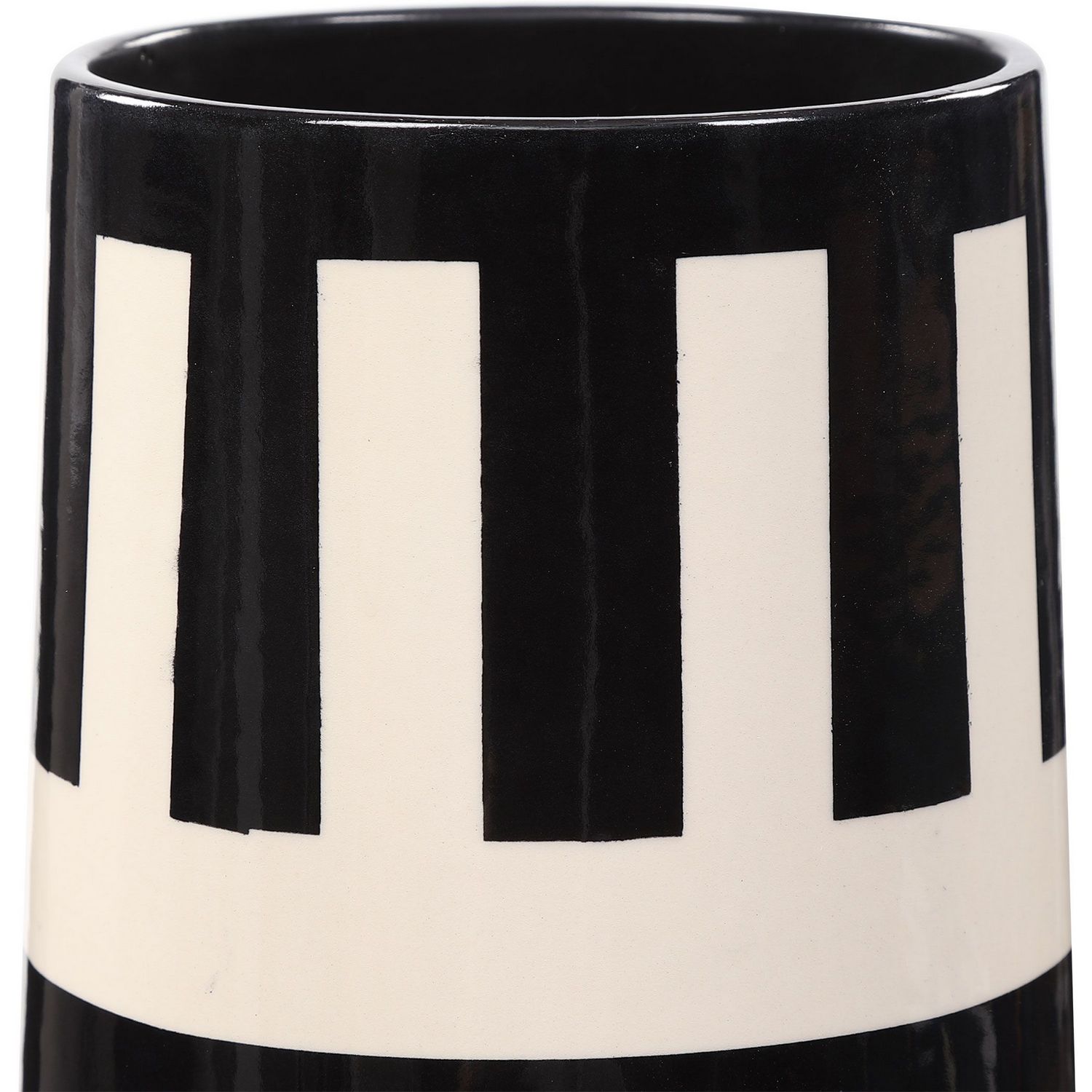 Uttermost Amhara Vases - Set of 2 - Black/White