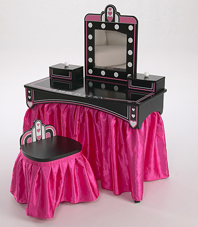 Levels of Discovery A Star is Born Vanity Table & Chair Set