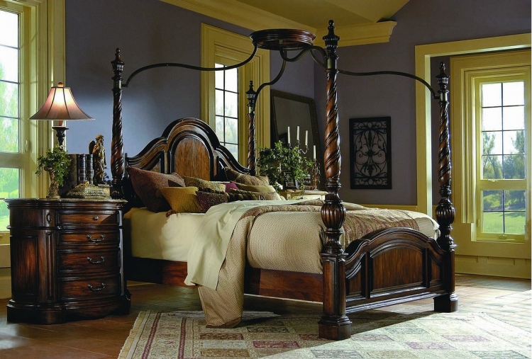 La Habana Canopy Bed