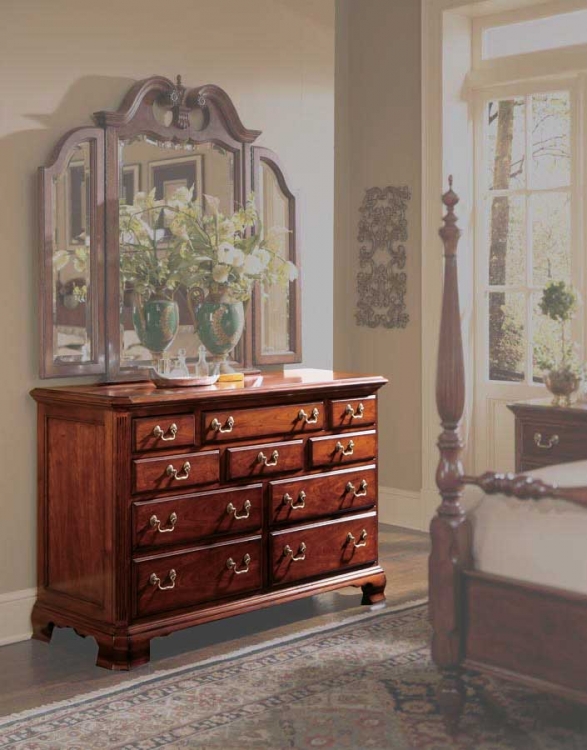 Cherry Grove Drawer Dresser