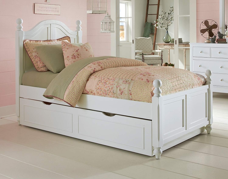 Lake House Payton Arch Bed With Trundle - White