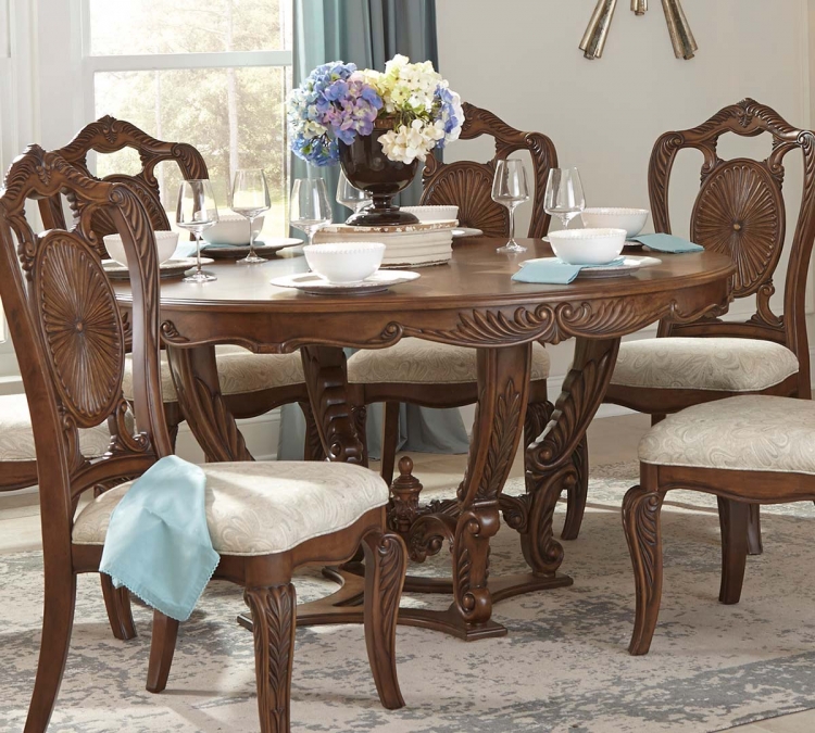 Moorewood Park Round Dining Table - Pecan