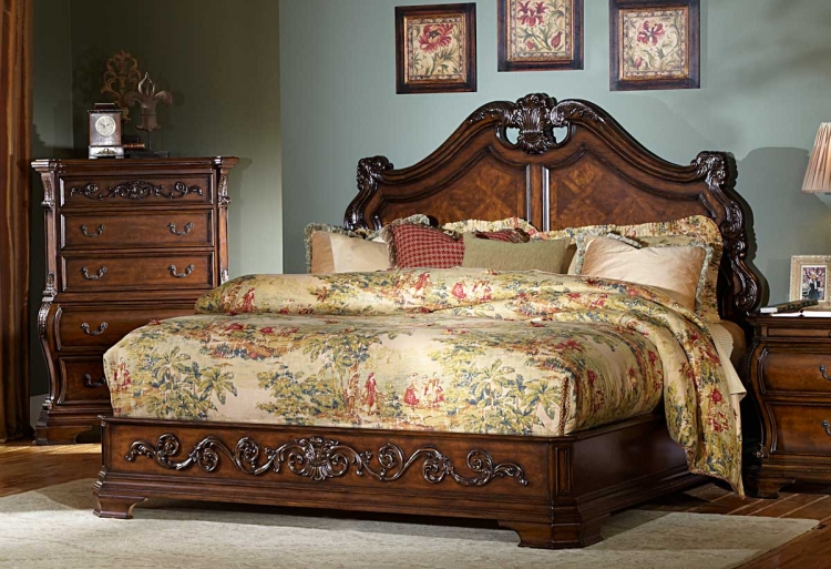 Cromwell Bed