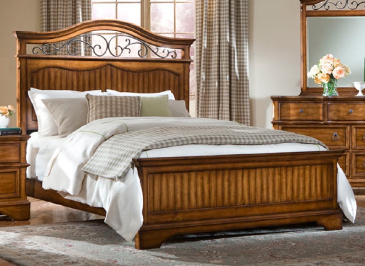 Orleans Panel Bed