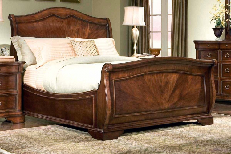 Heritage Court Arched Sleigh Bed