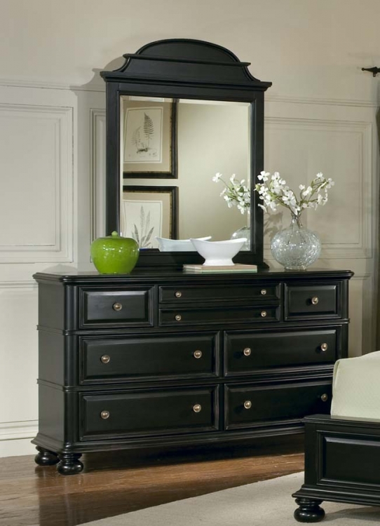 North Hampton Dresser with Arched Mirror